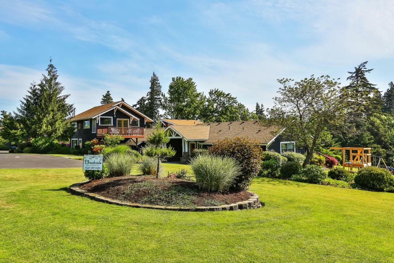 Brookside Bed & Breakfast Hood River Esterno foto