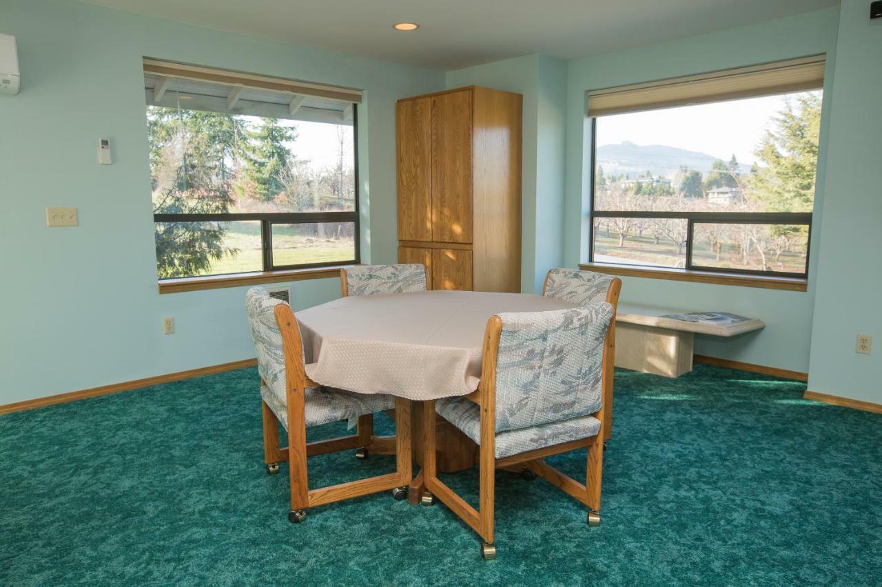 Brookside Bed & Breakfast Hood River Esterno foto