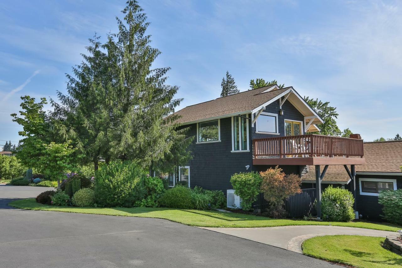 Brookside Bed & Breakfast Hood River Esterno foto