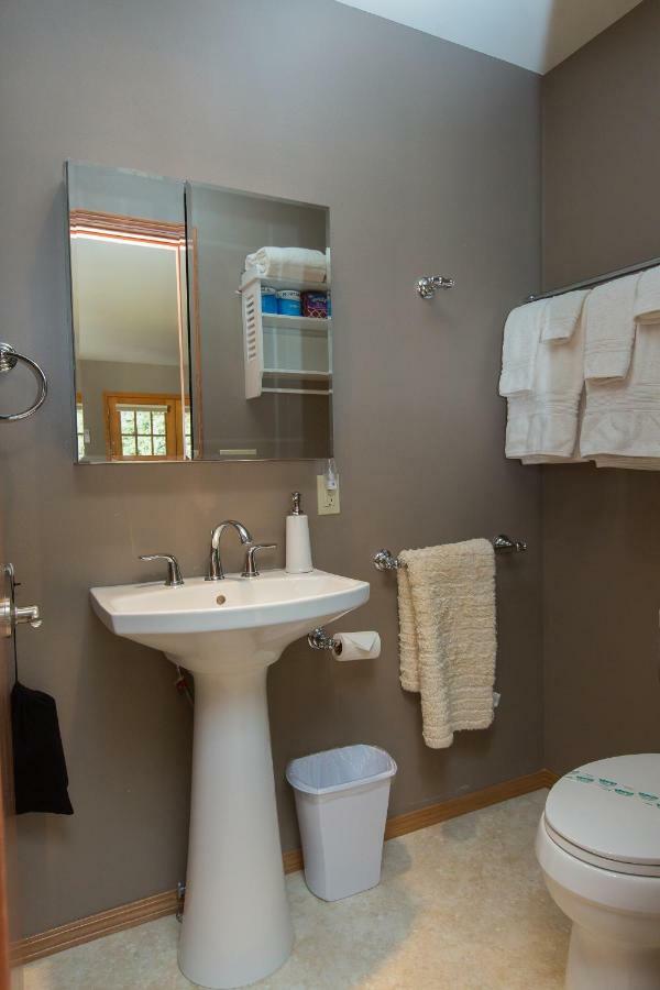 Brookside Bed & Breakfast Hood River Esterno foto