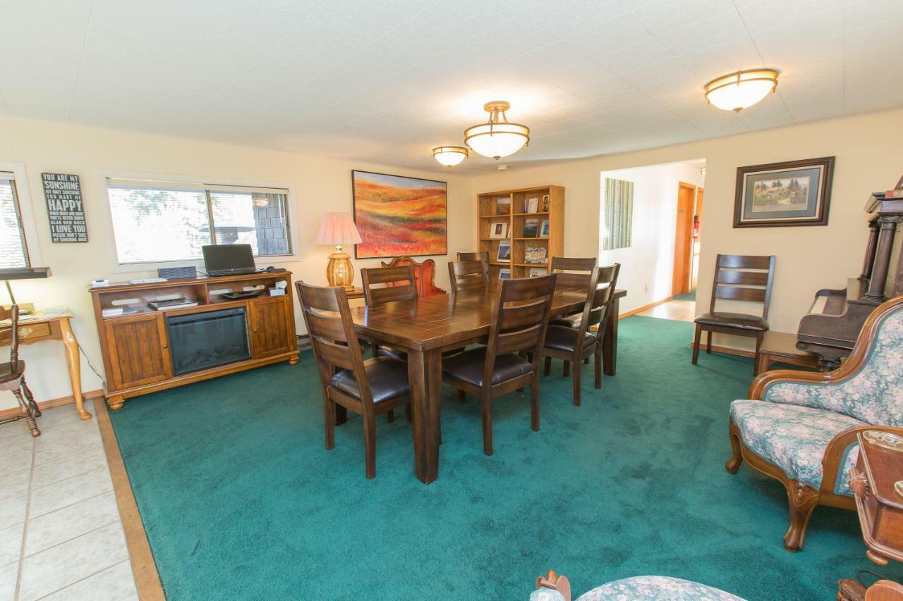 Brookside Bed & Breakfast Hood River Esterno foto